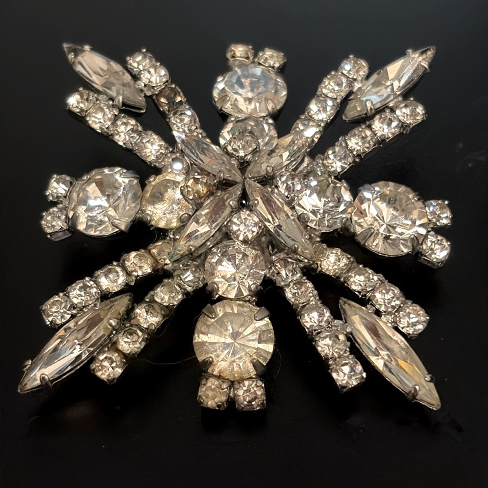 Vintage art deco crystal brooch, silver tone